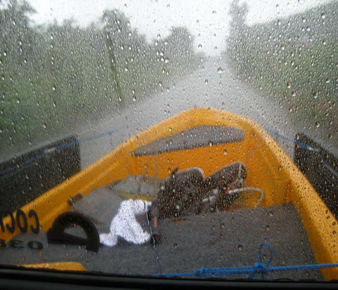 
รูปฝนตก  เรือเปียก  .......... ดูกี่ทีก็ไม่เบื่อ (โลกมันร้อน)  เกียวกันป่าวเนี่ย  :laughing: :laug