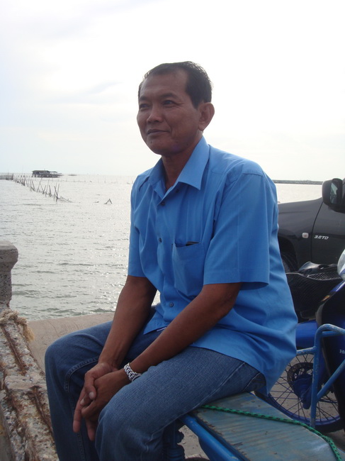 เจ้าของแพ(กำนันติ่ง)มาต้อนรับด้วยตัวเองเลยงานนี้


 [url='http://www.siamfishing.com/content/vie