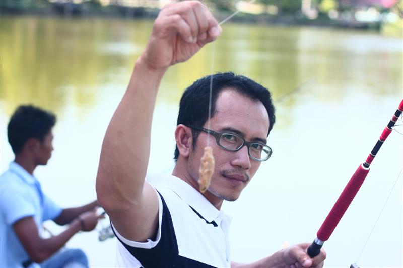 นี่ก้อเริ่มแล้วซิเนี่ยยย!!!! :umh: :umh: :umh: :blush: :blush: :blush: