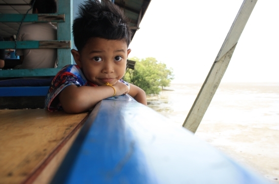 ลูกชายผม ก็ชอบเหลือเกิน มายืนมอง ปลา ตรีนนนนน อยู่ได้ อิ อิ :grin:
 :cool:
 :cool:
 :cool:
 :coo
