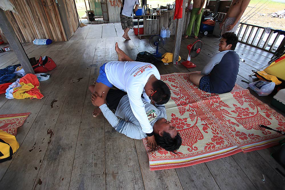 "เร็วๆ "

ทันใดนั้น ช่างหลานก็เกิดอา