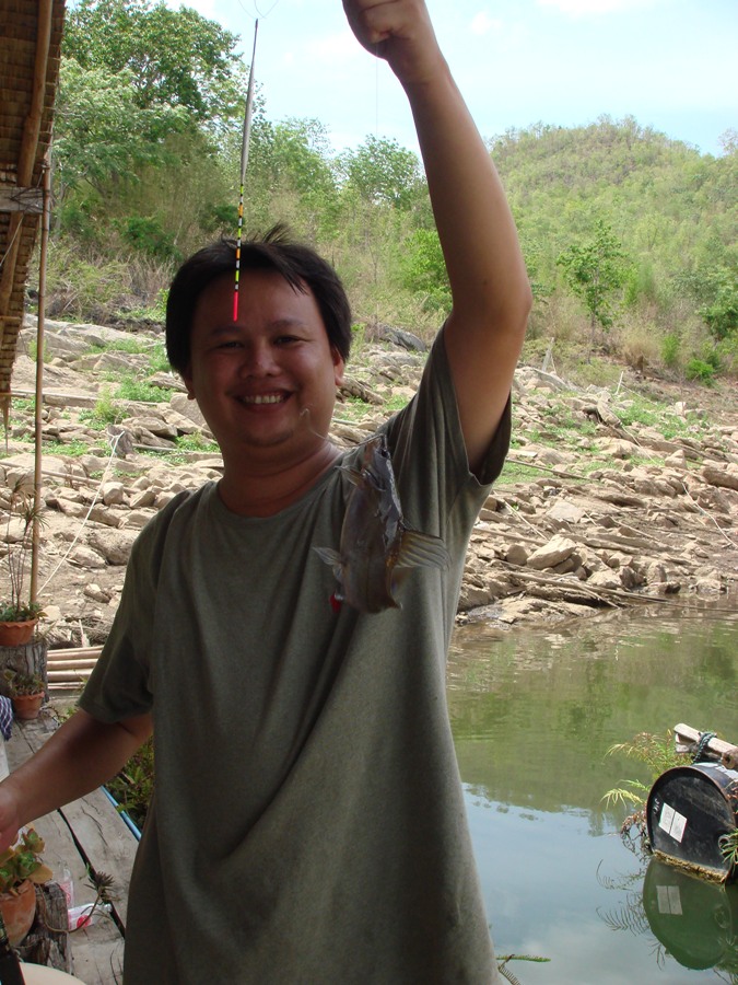 โลกเริ่มสดใสแล้ววันนี้  อิอิอิอิ  :laughing: