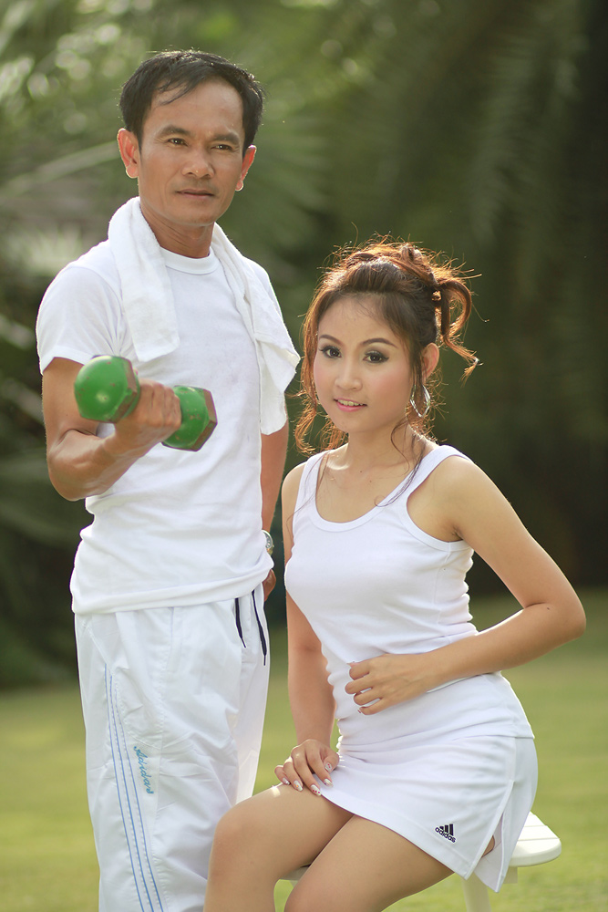 กว่าน้องปริม...
นางแบบมืออาชีพแสดงอ�