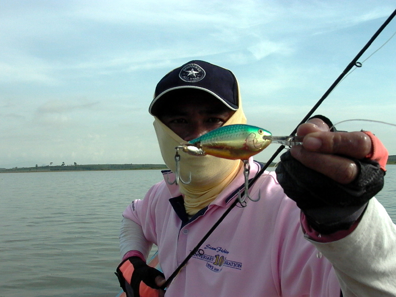 [q][i]อ้างถึง: Pesce posted: 12-06-2553, 20:56:27[/i]

 :cheer: :cheer: :cheer:[/q]
