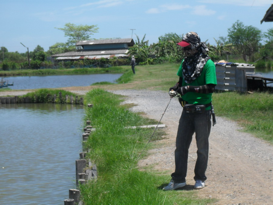 เอ้าน้าต้น มาพอดี เดี๋ยววานถ่ายรูปซะเลย 

 :laughing: