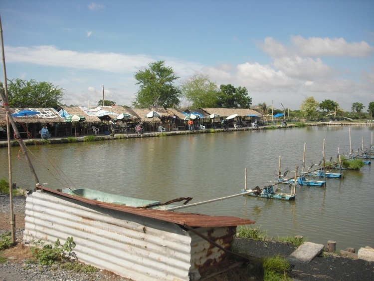 ....สวัสดีครับน้านก....รูปสวยจังเลย :laughing: :laughing: :laughing: