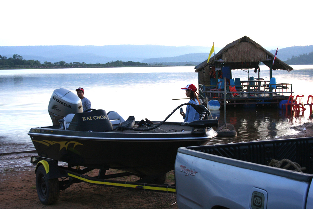 [q][i]อ้างถึง: fishingjoke posted: 14-06-2553, 22:46:43[/i]

++++ครับ พระปรง :smile: :smile: :smil