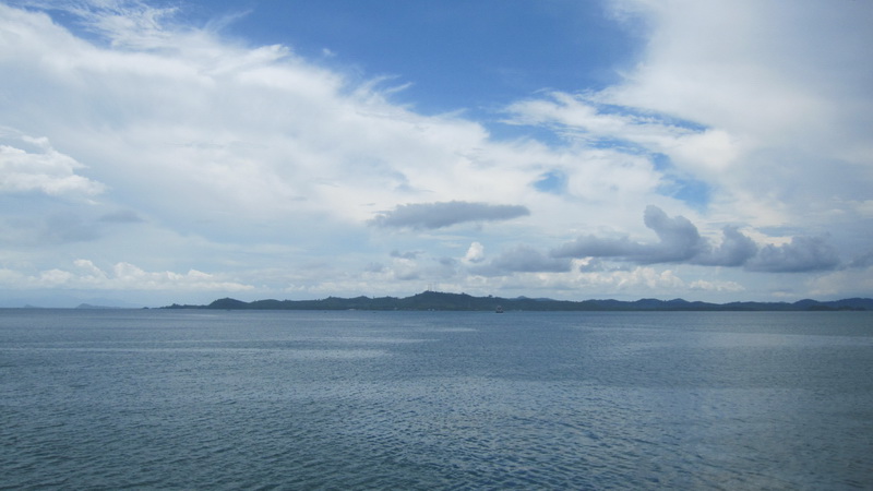 ท้องฟ้าสุดท้ายที่เกาะช้าง  :smile: :smile: :smile:

โอกาศหน้าเจอกันใหม่ 