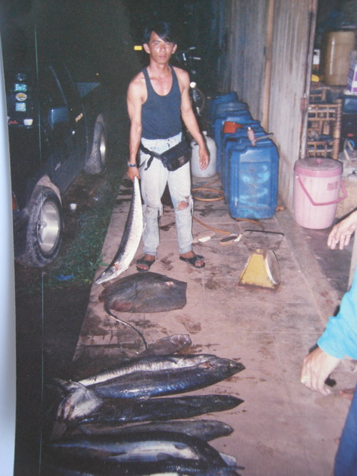  ที่บ้านไต๋เตี้ย ปี 2537

 :cheer: :cheer: :cheer: :cheer: :cheer: :cheer: :cheer: