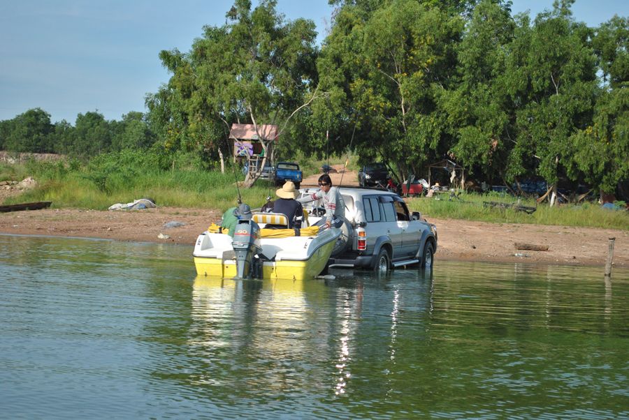 ...........ตัดมาที่วันที่  2สำหรับวันนี้  เรือของ  โตมรเสร็จแล้ว........ :grin: :grin: