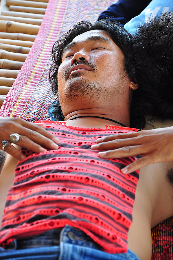 พี่บอยเข้าสมาธิชั้นสูงไปแล้วคร๊าบบบบบบ :laughing: :laughing: :laughing: :laughing: