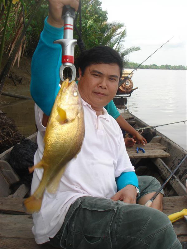สวัสดีครับ   :smile:

น้า [b]mindmuy[/b]
น้า [b]บอยสาสีทร[/b]



ผมเปิดเกมส์ก่อนเลยเหมือนเดิม