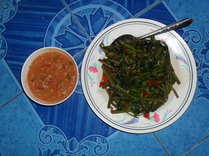 กินข้าวก่อนครับเดี๋ยวลุยกันต่อ
 :umh: :umh: :umh: