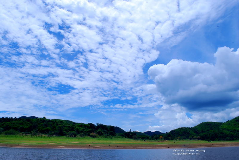 บรรยากาศเหมือนฝนตก.... :grin: