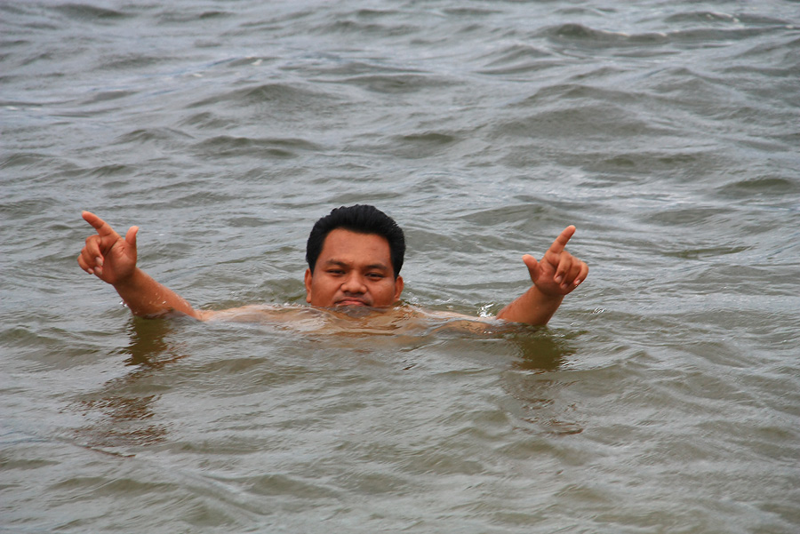 ลากันไปด้วยภาพนี้แหล่ะจร้า......
เขื่อนปราณสุขสันต์ ปลากินไม่จัดแต่ก้อยังได้เพลิน ได้บรรยากาศไม่เปล