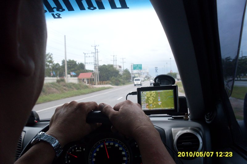 เป็นไงละ มี gps สะด้วย  ไม่ธรรมดาเลยวุ้ย :laughing: :laughing: