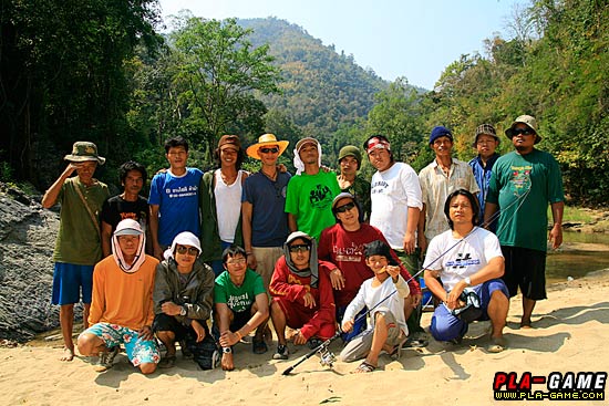 พร้อมพี่ๆคนเรือ