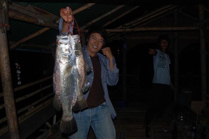  [center] [b]โน๊ตกับโทรฟี่ฝีมือตัวเอง[/b][/center]

สวัสดีน้านับ น้าJacky62 น้าJacky62 ครับ :cheer