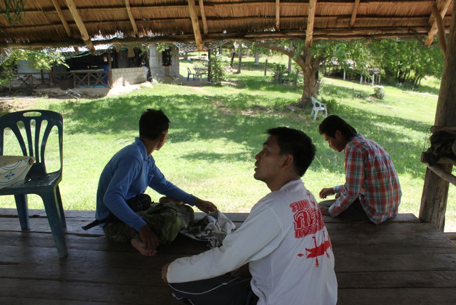 หาที่พักผ่อน ลมเย็นๆ พักกันก่อนครับ เดี๋ยวค่อยลุยกันต่อ :cheer: :cheer: :cheer: :cheer: :cheer: :che