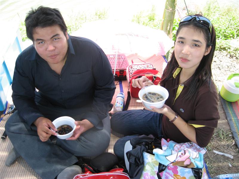 สองคนนี้ ก้อโดน อีตาต้น หรอกมาครับ ปกติน้าแก ตกปลาบึกครับ อิอิ
 :laughing: :laughing: :laughing: :l