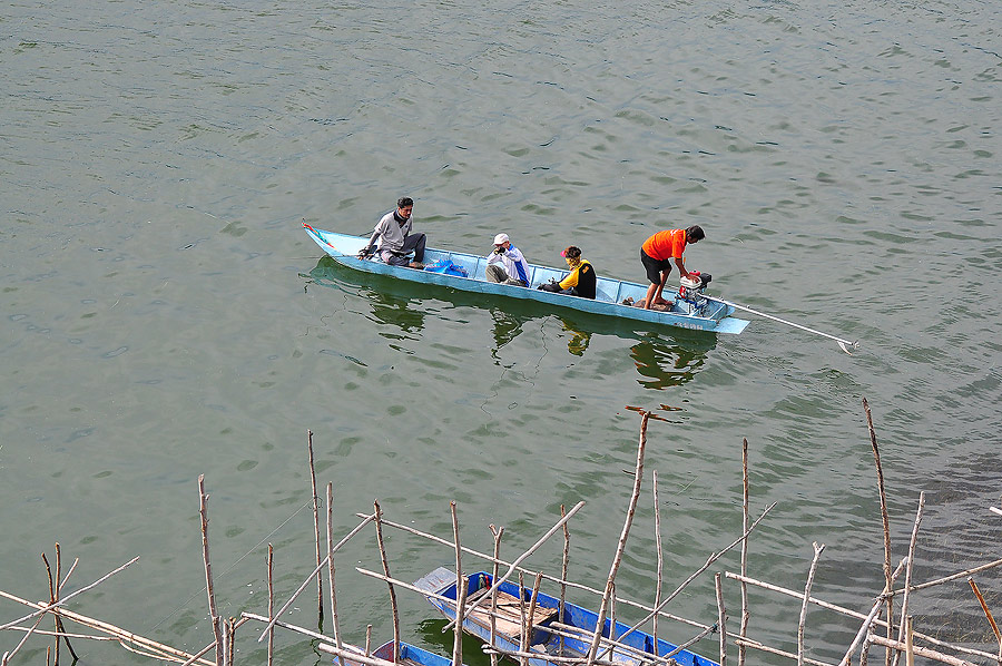 ไต๋สตารด์เรือแล้วอ่ะ เสียงดัง....แหะ 