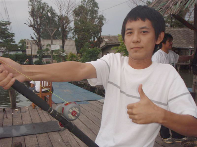 [q][i]อ้างถึง: sorawut posted: 19-07-2553, 11:54:38[/i]

แว่วๆ เหน