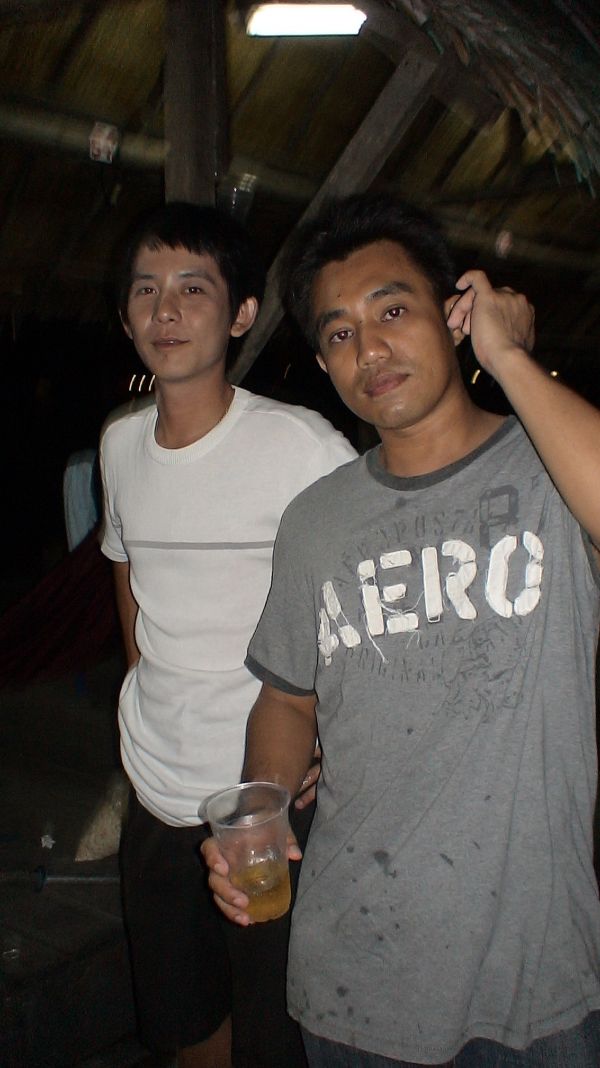 ตาอู๊ด...โดนอาวุธเบาถึงกับเหงื่อซึม 