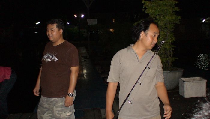 งอนไรกันป่าวเนี้ย......ล้อเล่นนะครับ    