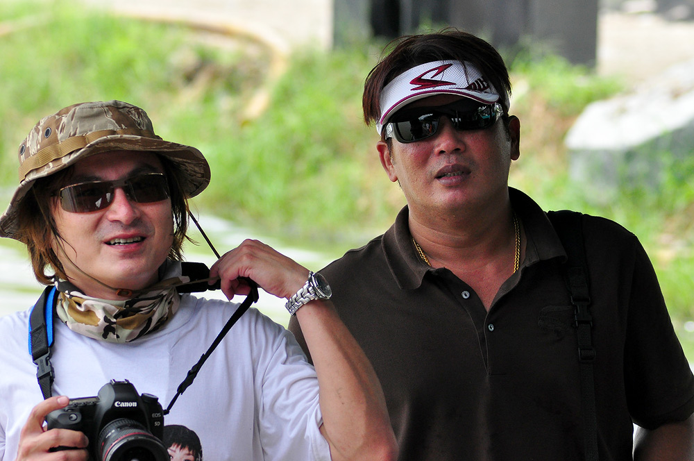 
สองเกลอหัวแข็ง     :laughing: :laughing: :laughing: :grin: :grin: