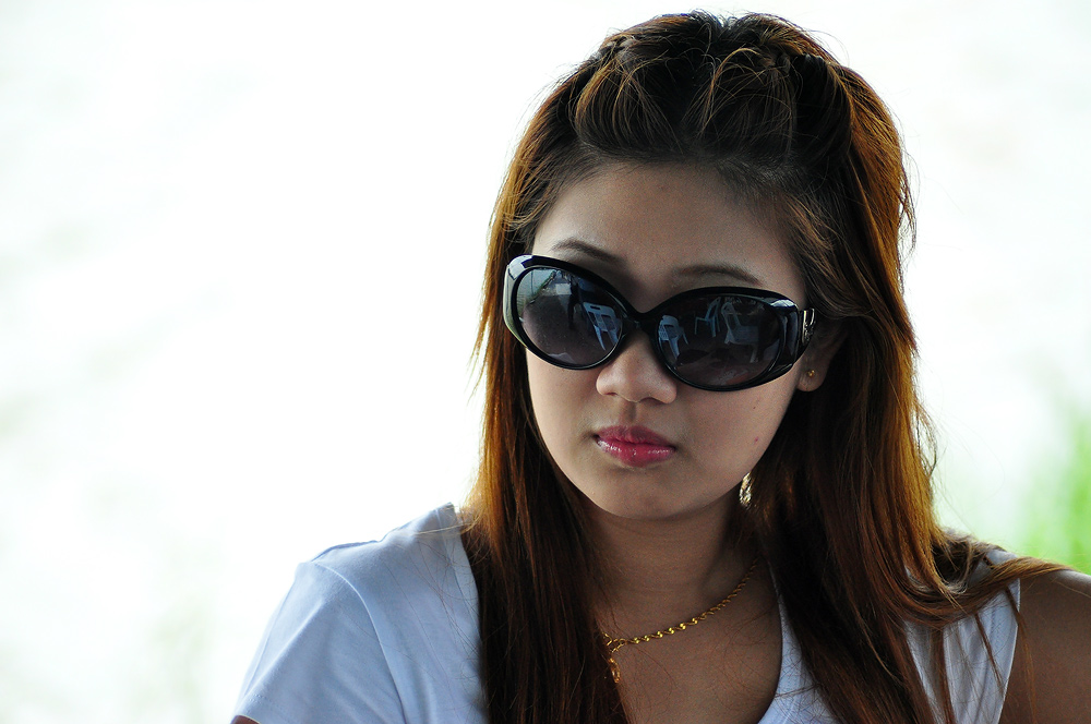 
น้องเค้าคงนอนดึก  ใส่แว่นตลอดเลย    :grin: :grin: :grin: