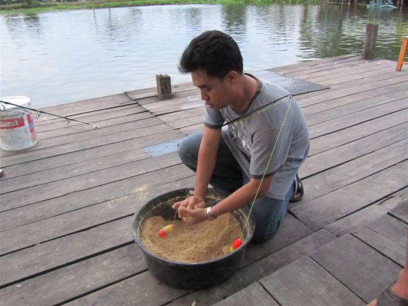  :grin:ขะมักเขม่น  (เขียนถูกป่าวหว่า) จิงๆ คนนี้  :grin: