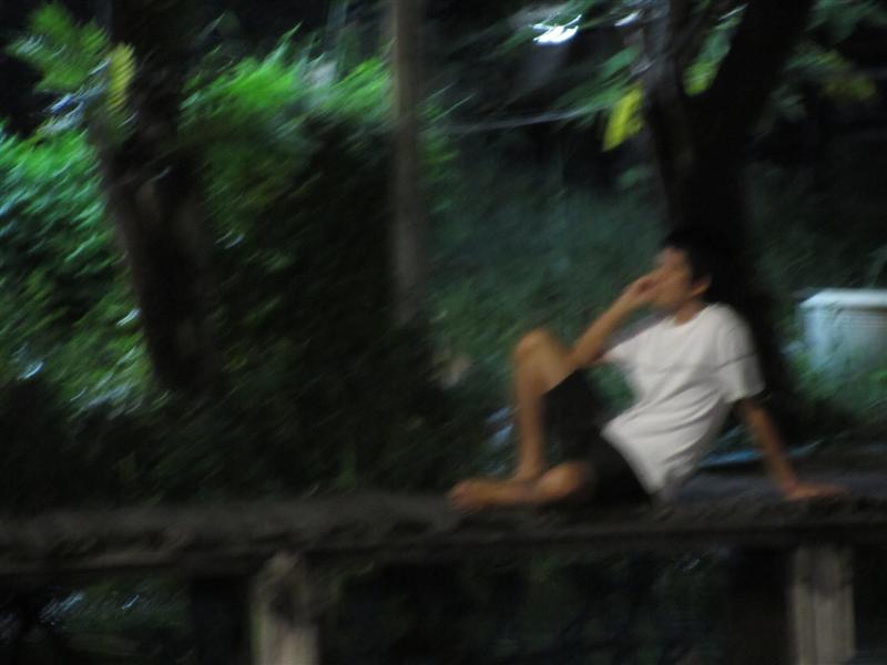  :cool: ดูน้าแก คุยโทรสัพ (ไม่ค่อยชัดรู้ตัวซะก่อน)  :grin: