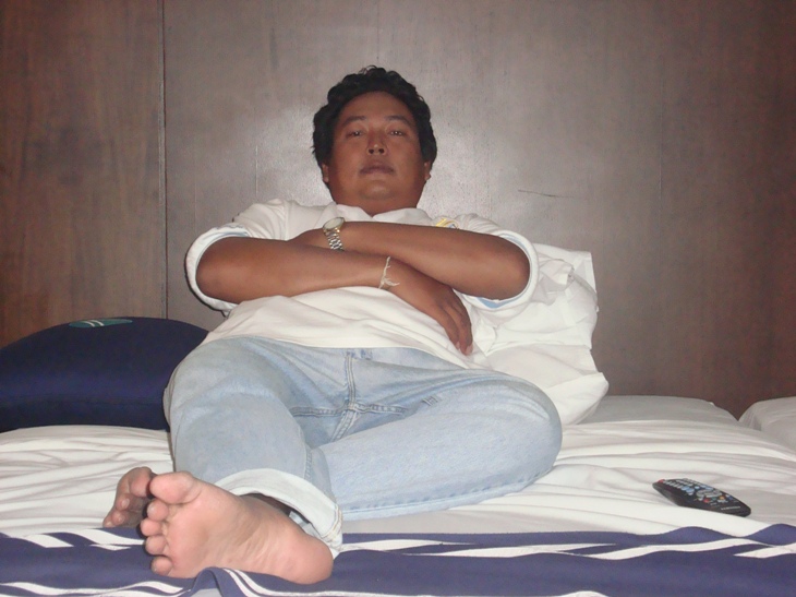 วันนื้นอนอย่างสบายคับ :laughing: :laughing:
 :cheer: :che