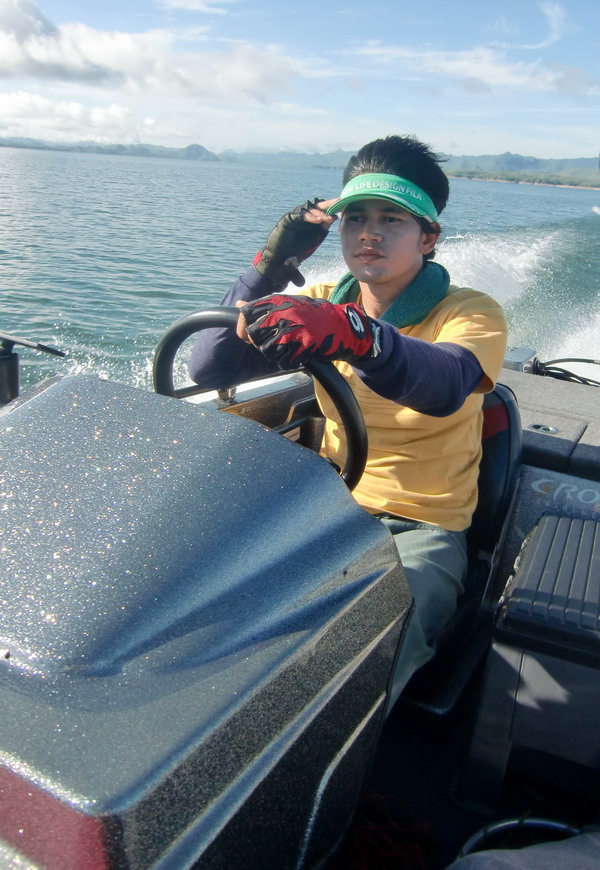 ภาพนี้สำหรับ ไต๋มือดี แห่งหาดแตง
 :laughing: :laughing: