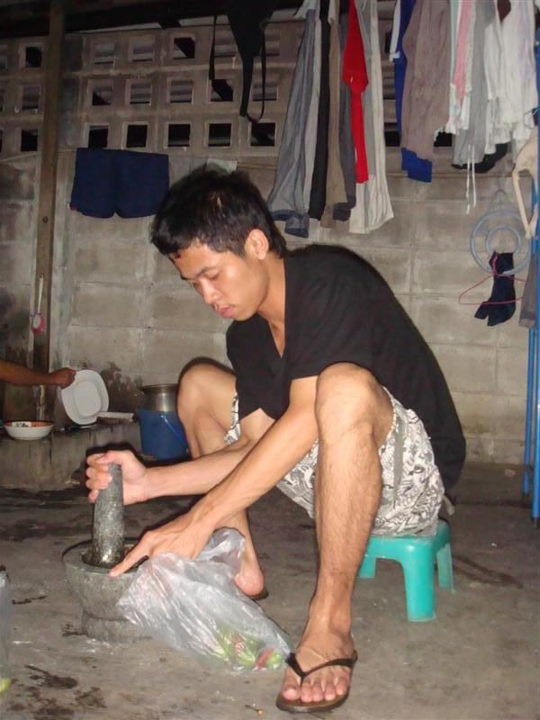 พริกถูกตำอีกครั้ง ได้มาแล้ว น้ำจิ้ม...
 :cheer: :cheer: :cheer: