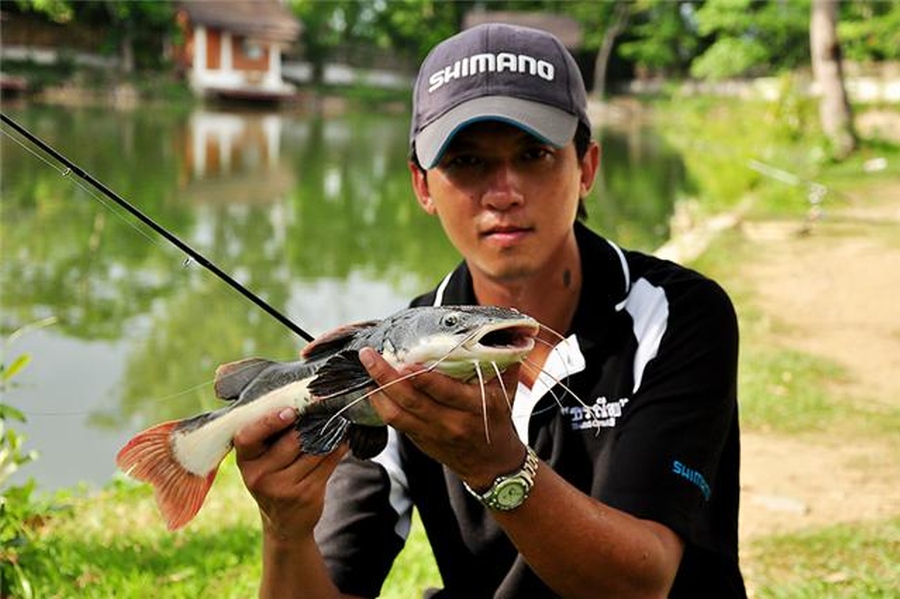 จัดไป ไม่มีใครแห้ว  รอดโดนเจ้าถิ่นเ