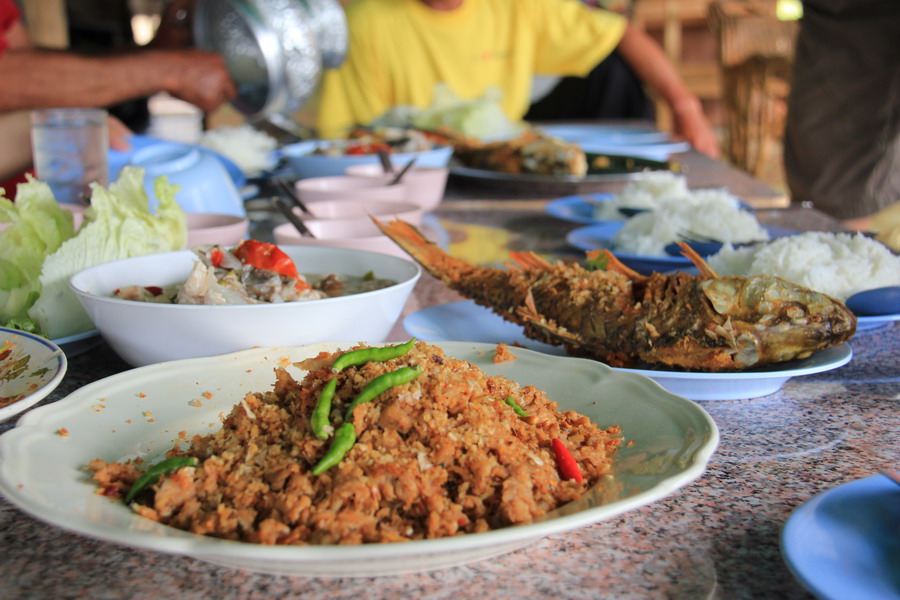 กับข้าวมาแล้ว 

ลาบปลากระสูบ อร่อยม