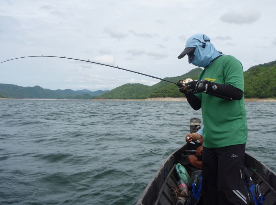 กลางเรือก็ไม่สนใครครับ  ปั่นๆอัดๆอย่างเดียว :cheer: :cheer: :cheer: :cheer: :cheer: :cheer: :grin:
