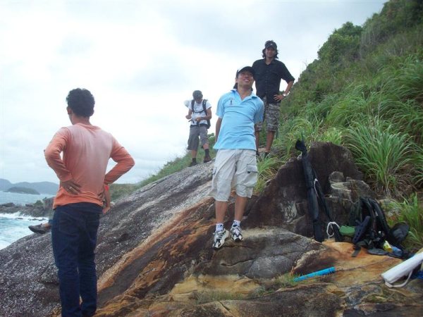  [b]ส่วนพวกที่เหลือ...ว่างจัด..ยืนถ่ายแบบ 555+[/b] :laughing: