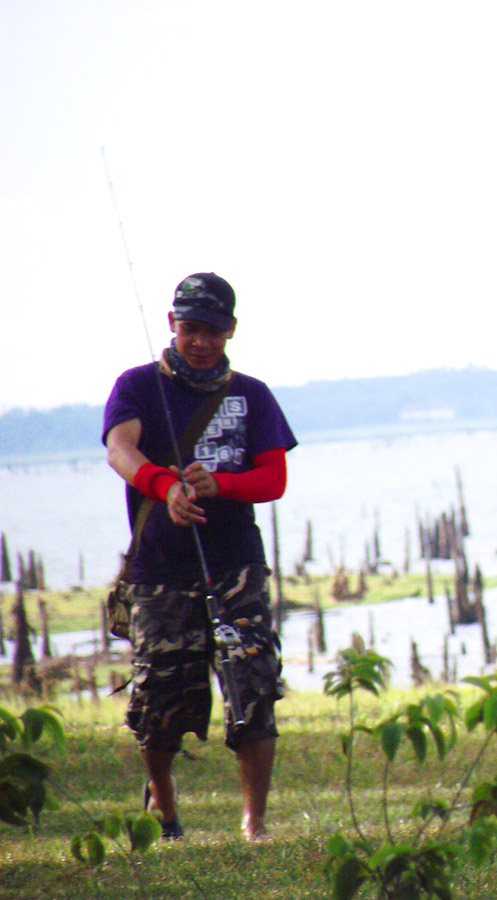 ไม่นานนัก น้า unfish ก็กลับมาที่รถ กับผล
