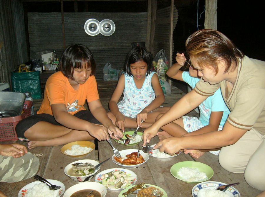  :grin: :laughing: :laughing: :laughing:

เบา   เบา   อย่าแย่งกานนนนนนน.... :laughing: :laughing: 