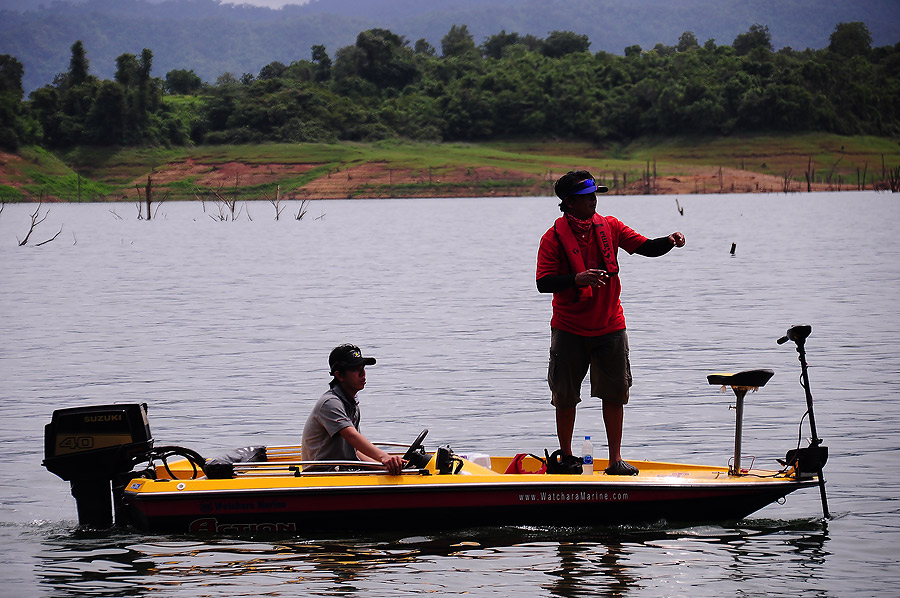 ไปกบ เอาเรือไปขี้นเทเลอร์กันเลย :grin: