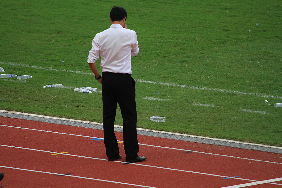 เล่นเอาโค้ชตุ๊กถึงกับเครียดเลย   :cheer: