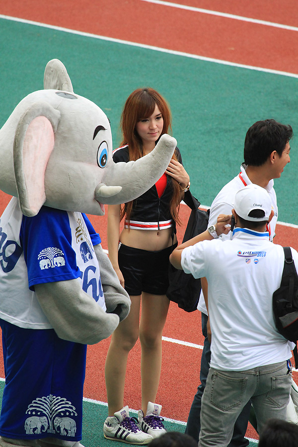 ทีมไหนไม่รู้ อิ อิ   :love: