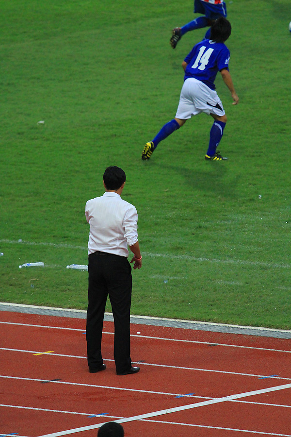 โค้ชตุ๊กเราต้องตะโกนสั่งการบ้าง  :chee
