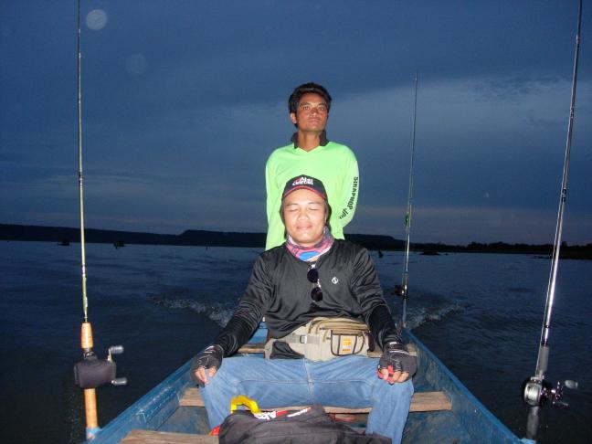  :sleeping:ออกเรือตีห้าฟ้ามืดอากาศเหมือน