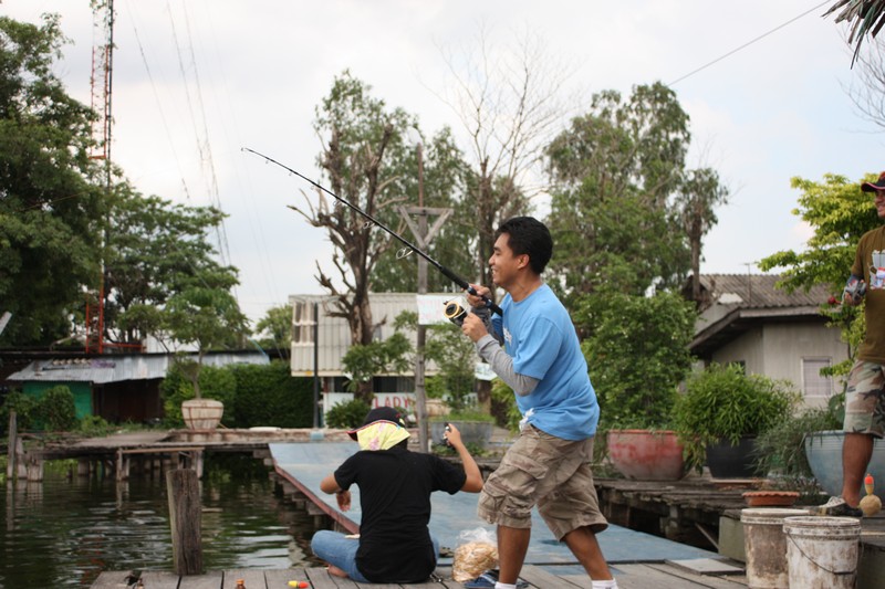  :laughing: 1 ใครก็ได้เอา สามภาพนี้ ทำภาพเคลื่อนไหวให้หน่อยผมม่ะมีโปรแกรม


ดู เธอทำ  :love: