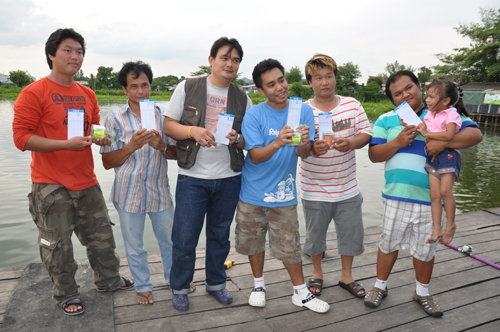 โชว์เป็นกลุ่ม   พร้อมรับรางวัลอย่างพร้อมเพรียง ....

 :grin: :grin:  :grin: