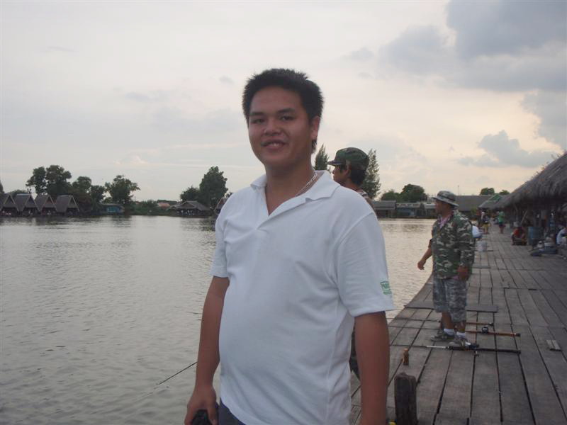 ตีอะไรกันเหรอครับพี่ๆ..ให้ผมช่วยตีมั้ย... :grin: