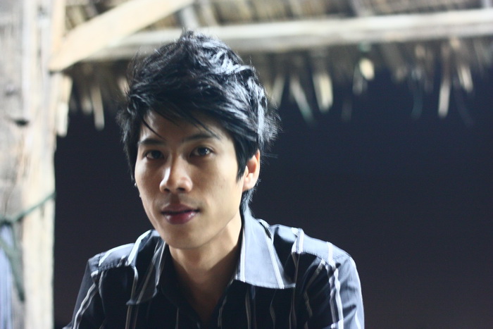  :love: :love: :love:   หล่อมั่กๆ...       :love: :love: :love:

โอ๊ค กะ อู๊ด   เข้ากั๊นเข้ากัน.. 